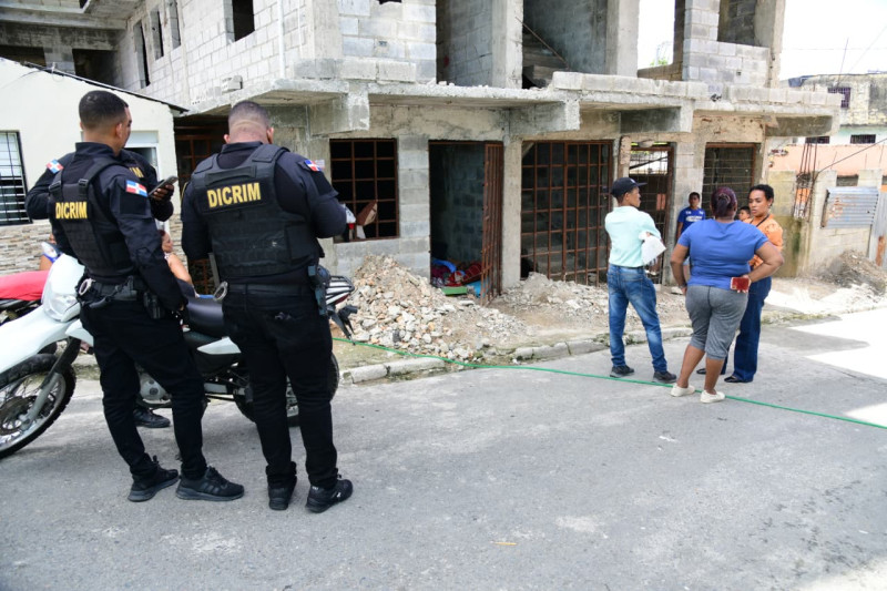 En esta vivienda en construcción se albergan los hermanos Frías, y ahí falleció Agustín Frías en la madrugada del viernes.
