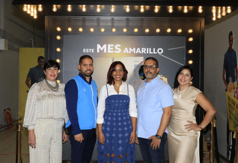 Magda Portillo, John Taveras, Clary Ramírez, Julio Arismendy Rosario y Suedys Paulino.