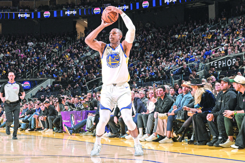 Al Horford está a ley de 11 rebotes para empatar con Larry Bird.