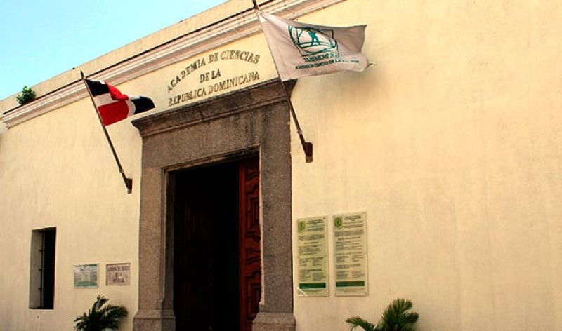 Fachada de la sede de la Academia de Ciencias de República Dominicana, ubicada en la Ciudad Colonial.
