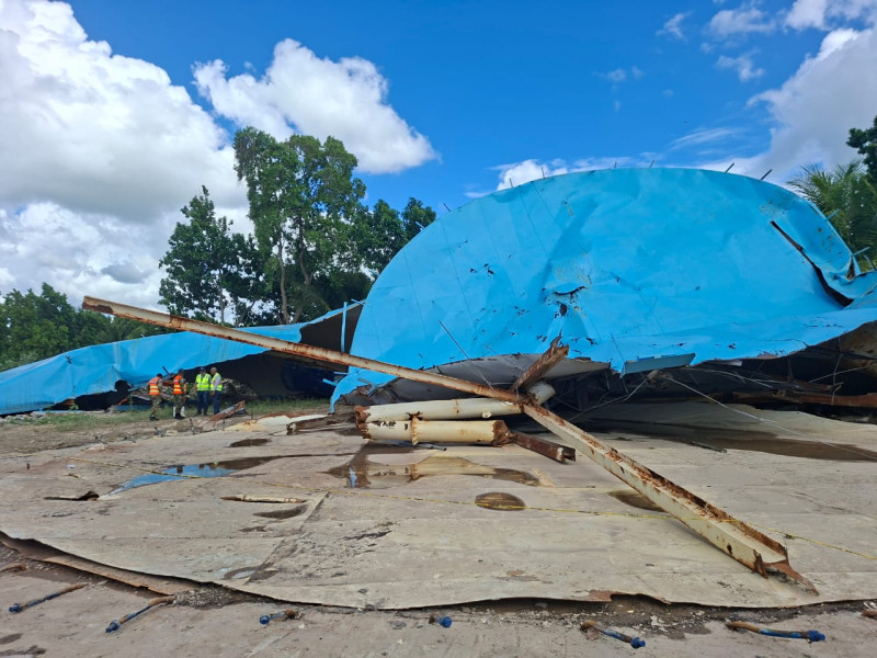 El colapso del tanque de agua se debió a "una falla estructural" localizada en su base, atribuida a la ruptura de una soldadura de unión, según un informe del INAPA.