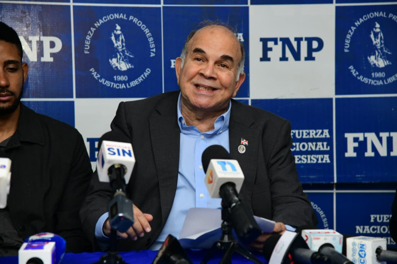 Presidente de la Fuerza Nacional Progresista (FNP), Pelegrín Castillo.