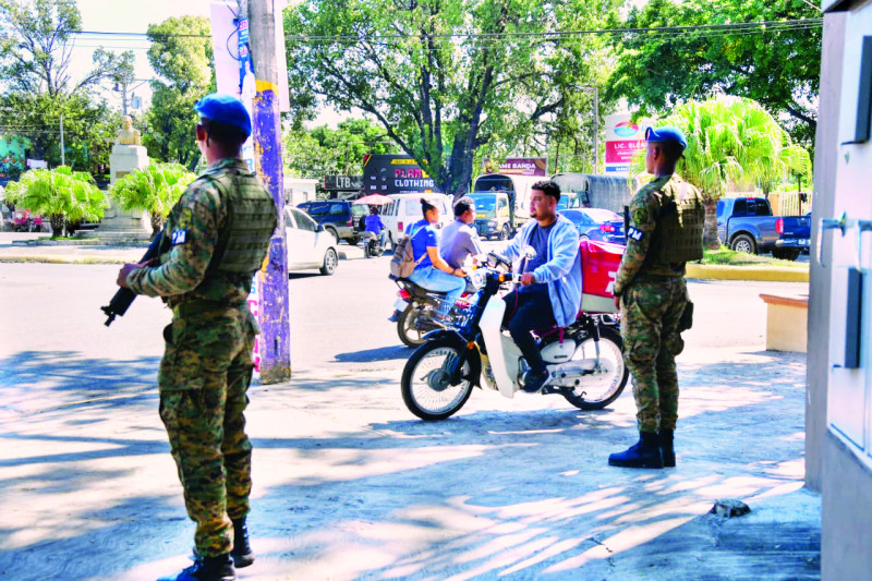 Las principales calles y sectores de San Cristóbal se encuentran militarizadas, ante ola de criminalidad.