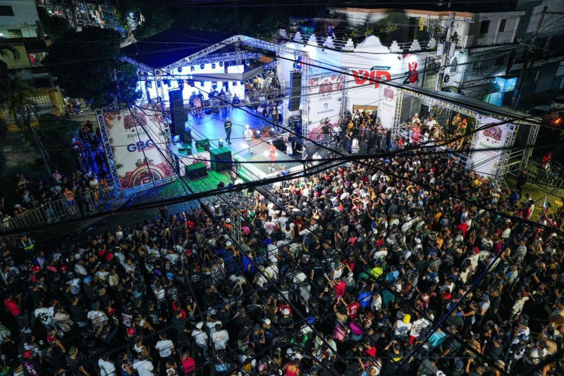 Miles de personas se congregaron para disfrutar de este concierto de ReconocidosNet.