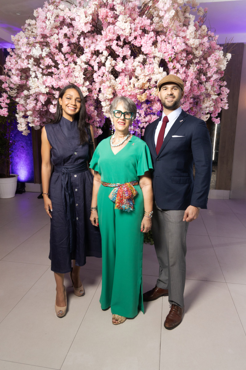 Anny Guilietta, Ana De Marchena y Carlos Domínguez