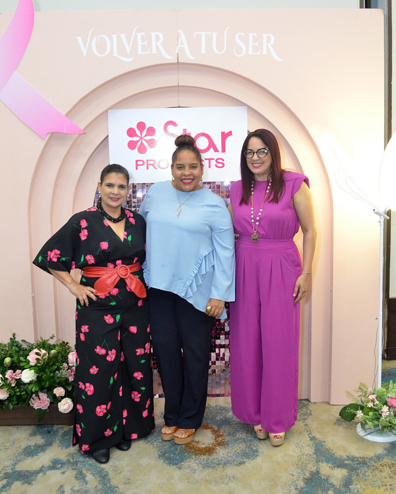 Aillen Voigt, Teresa Cerón y Marjorie Rijo.