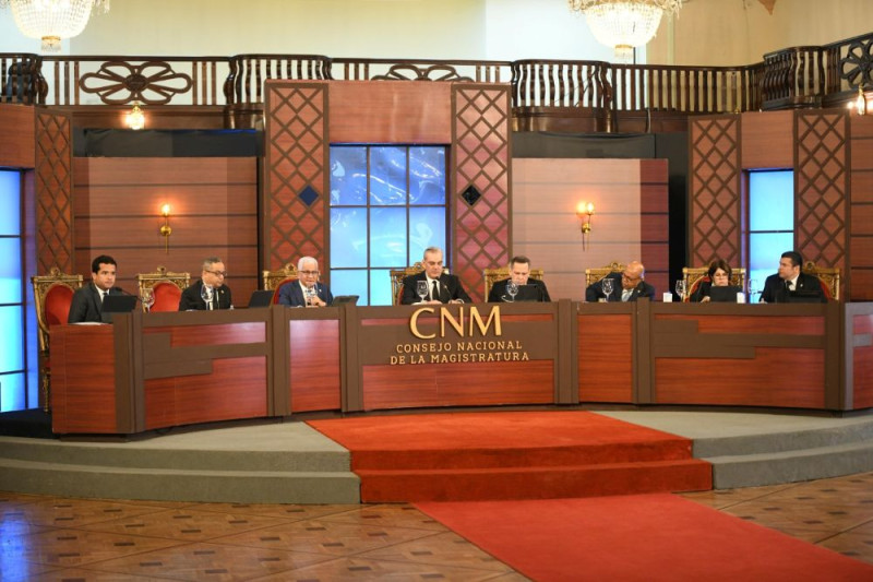 La primera ronda de entrevistas del Consejo Nacional de la Magistratura inició a las 9:30 de la mañana y culminó pasadas las cinco de la tarde.