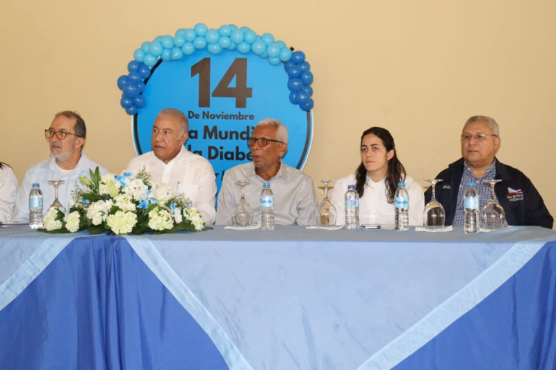 El ministro Andrés Bautista encabezó la jornada en Moca.