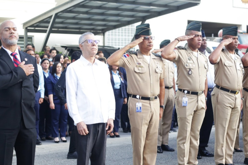 fuerzas Armadas, Himno de los pensionados entonado por primera vez.