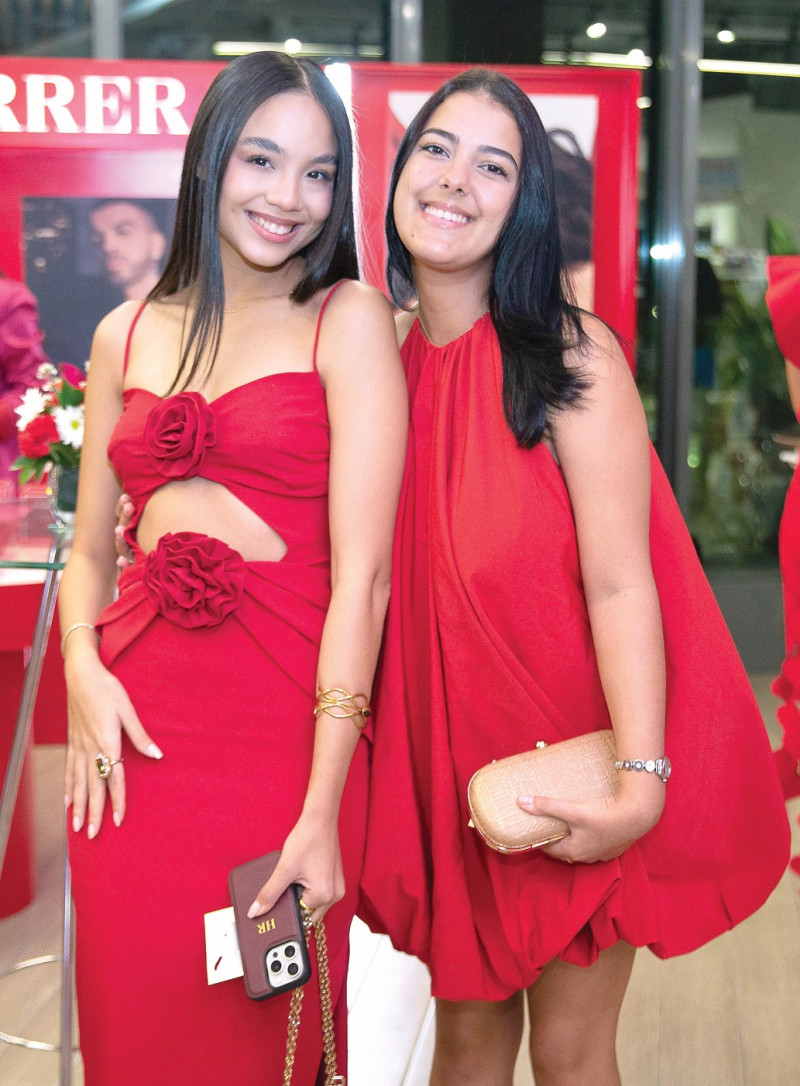 Sofía Makridis y Hillary Guerrero.