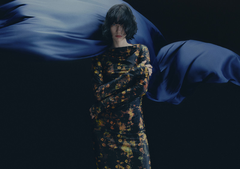 H&M Studio abraza el glamour audaz en su colección Holiday 2025