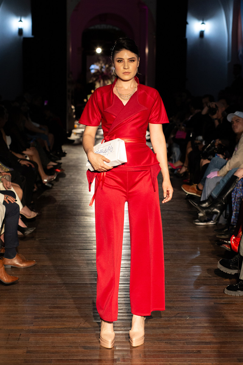 MiMichMo Redefine la Sastrería de Autor con “STURDINESS” en Tlaquepaque Fashion Show