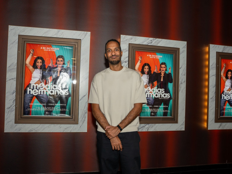 La historia de las dos medias hermanas está dirigida por Yoel Morales, quien fue parte del encuentro de prensa para lanzar la película.