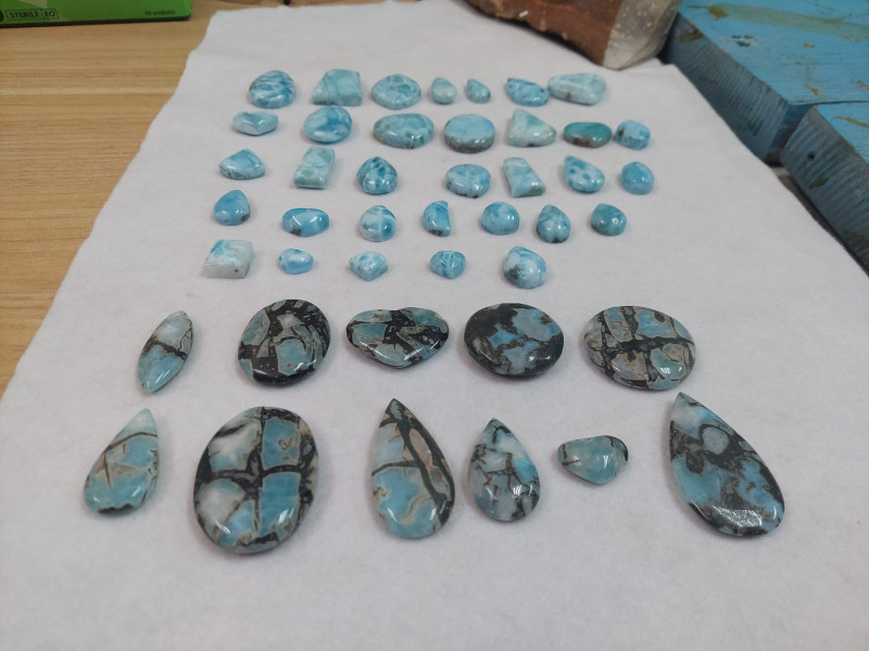 Larimar, piedra semipreciosa.