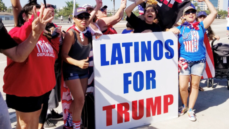 La mayoría de los latinos, -con una población de unos 60 millones en Estados Unidos- continúa evaluando negativamente la economía del país.