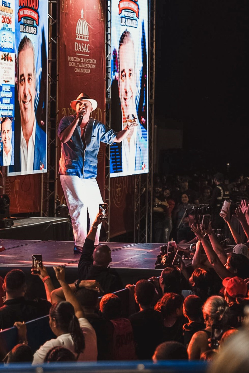 Wason Brazobán fue aclamado por el público presente en el Faro a Colón, la noche del domingo 23 de noviembre 2025.