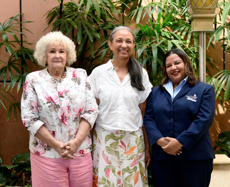 Yvonne Arias, coordinadora del Encuentro Verde de LD; la bióloga June Marie Mow y Heidy Santana, coordinadora de Gestión Ambiental de la fundación Propagás.