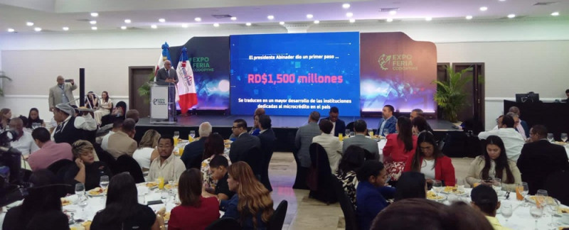 Desayuno de informe Promipyme 2025