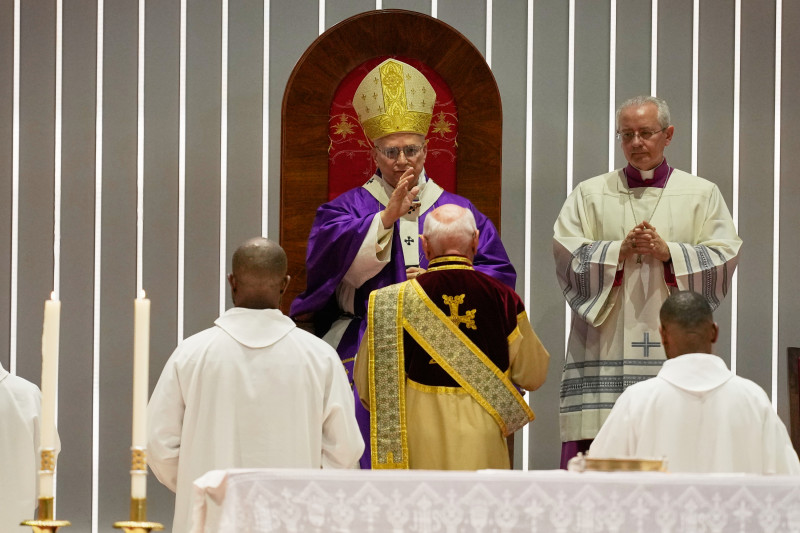 El papa León XIV celebra una misa en el Volkswagen Arena, en Estambul, Turquía, el sábado 29 de noviembre de 2025
