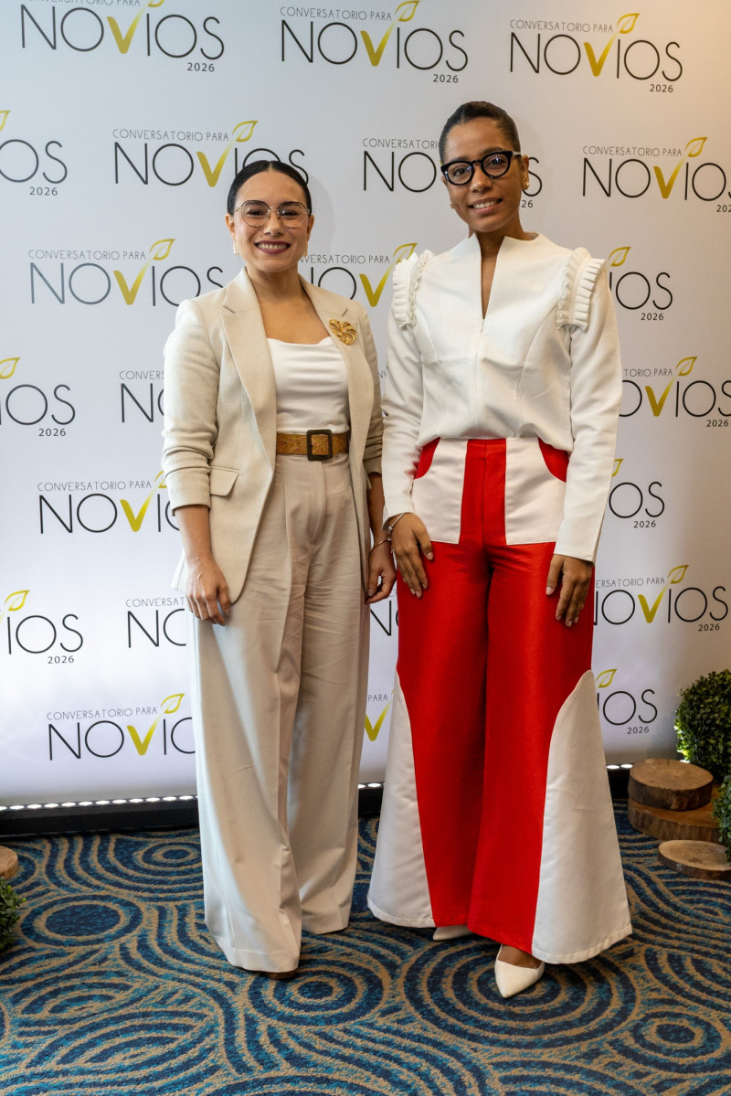 Carol  Mueses y Patricia Acosta.