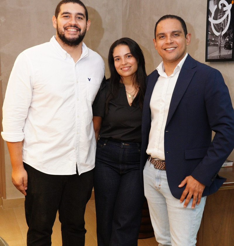 Carlos Morales, Lucero Nolasco y Miguel Familia.