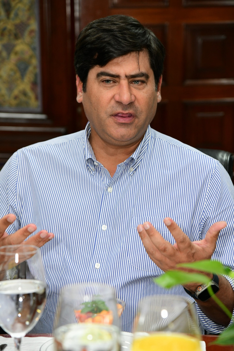 Antonio Alma, tesorero de la S0ociedad de Gestión Colectiva de Productores Audiovisuales (SOGESPA) en su visita a Listín Diario.