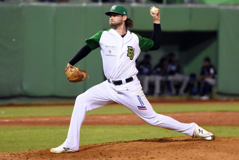 Aaron Leasher vestirá ahora el uniforme de los Toros del Este en la Lidom.