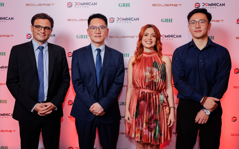 Sebastiaìn Proux, Dong Zhou, Ashley Portes y Wu Fan.