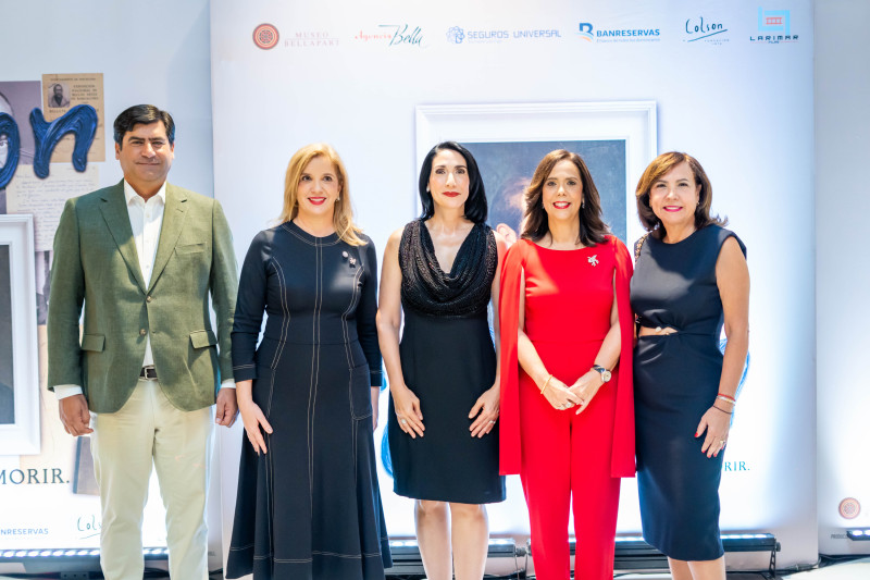 Antonio Alma Iglesias, Elsa Turull de Alma, Raquel Arbaje, Maribel Bellapart y Maripili Bellapart