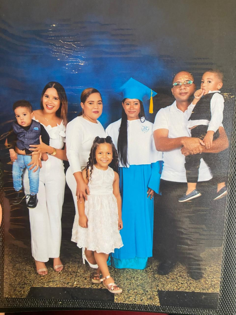 Ana Sánchez junto a familiares