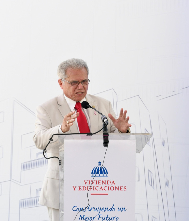 Presidente saliente del Colegio Medico Dominicano, Waldo Ariel Bonilla.