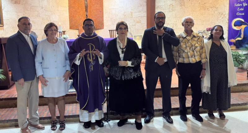 Ramón Rivas, Dania Goris de Rivas, Ramón Alberto Núñez Holguín, Virginia Goris, Pável Rivas Goris, Danilo Goris Rodríguez y Yamari de Goris.