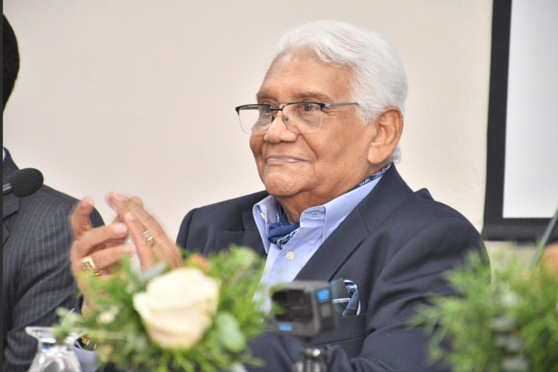 Ernesto Quiñones durante un momento del acto.