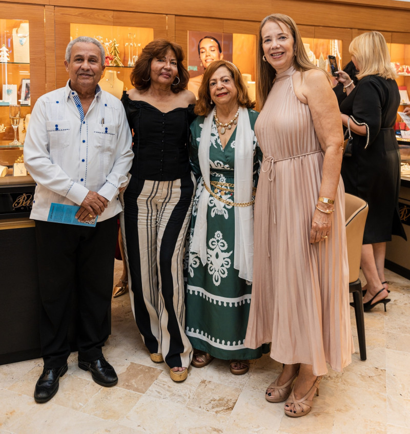 Miguel Oviedo, Eridania Jorge, Mildred Josefina Bergés de Sanchez y Elizabeth Aristy.