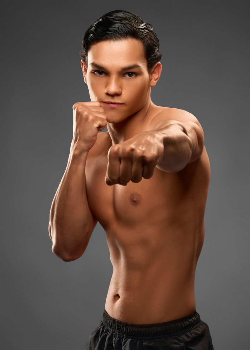 El joven pugilista entrena en el Club Billy Tompson bajo las orientaciones del ex campeón mundial Julio César Green y Osvaldo Guzmán.