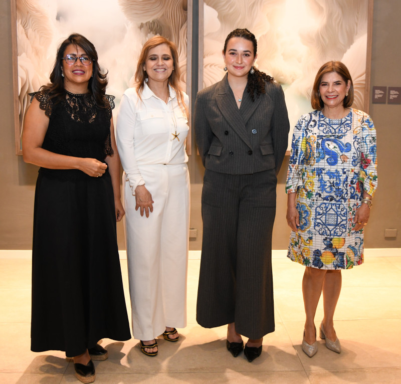Paula Gómez, Ariadna Canaán, Gabriela Armenteros y Susy Guzmán.