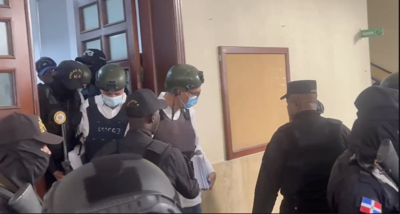 Traslado bajo custodia de implicados en caso Senasa.