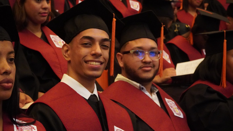 Septuagésima segunda graduación ordinaria, en la que fueron investidos 962 nuevos profesionales.