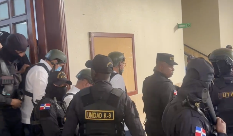 El conocimiento de la medida de coerción continúa hoy.