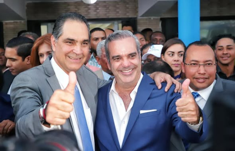 Abinader y Hazim dejan inaugurado en 2020 el local del comando de campaña del Sector Externo Luis Abinader (oLA).