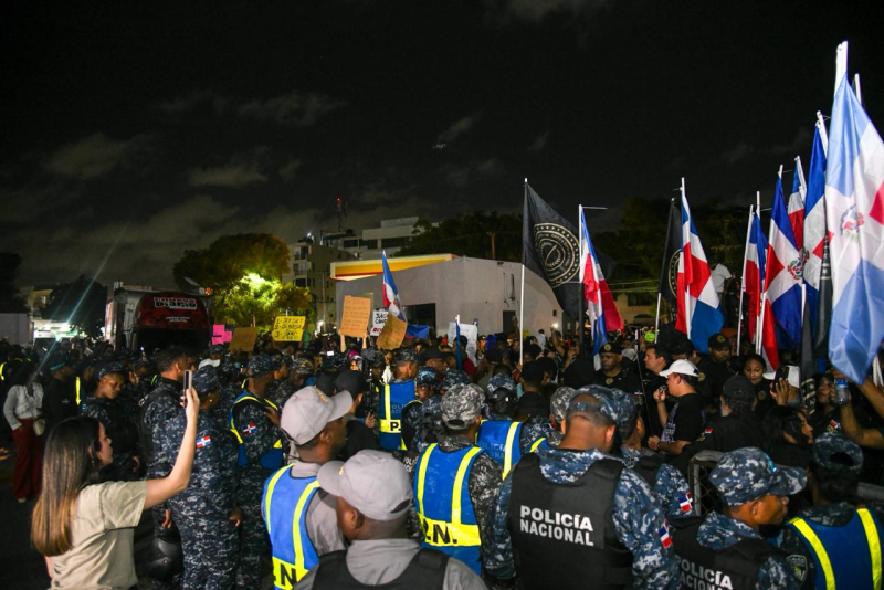 Protestas frente al Palacio de Justicia