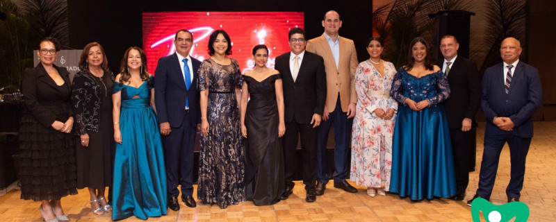 Alexandra Hichez, Ligia Pérez, Andrea Camacho, Gilberto Santana, Yenny Mejía, Evelyn Astacio, Dio Astacio, Adolfo Pérez, Cinthia Jiménez, Antonio Taveras, Anny Mambrú, Juan Ramón Aquino  y Modesto Mejía.