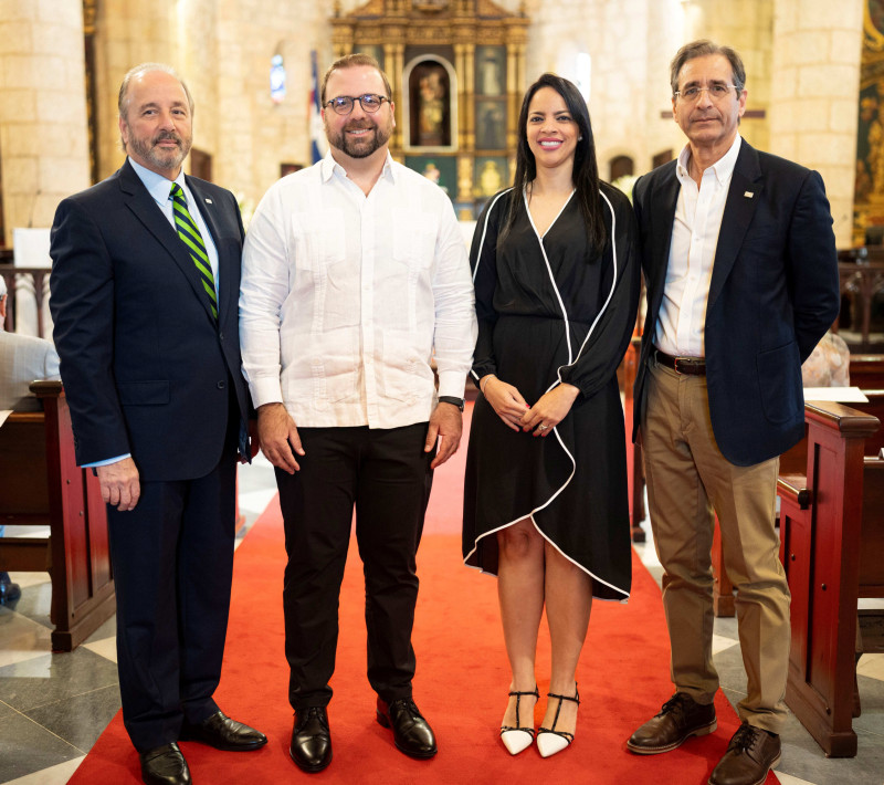 José De Moya, Juan Carlos Rodríguez González, Sofía Simón y Juan Carlos Rodríguez Copello.