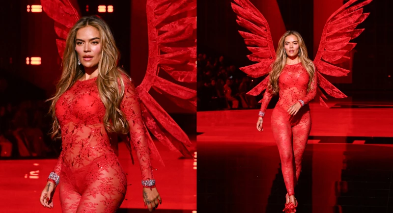 Karol G en el Victoria's Secret Fashion Show 2025