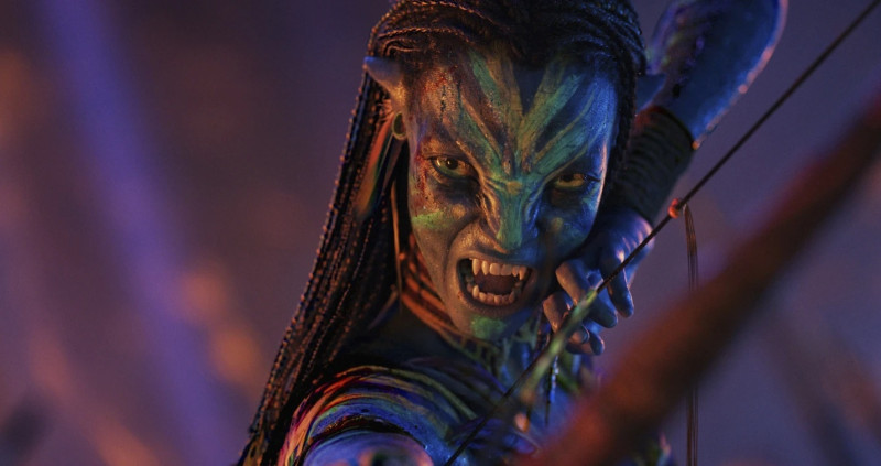 Neytiri, interpretada por Zoe Saldaña, en una escena de "Avatar: fire and ash".