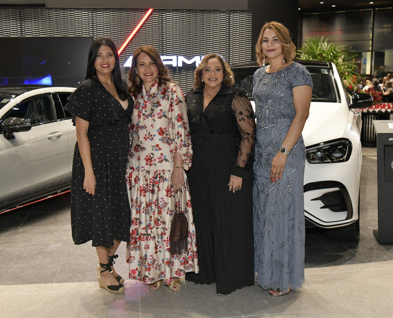 Marlene Acosta, Mireya Borrell, Finetta Cepeda y Rocío Rodríguez.