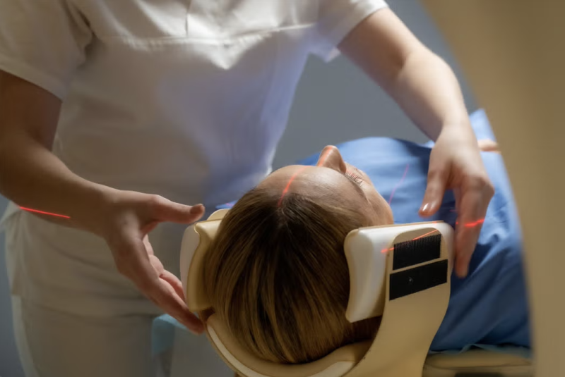 Pacientes con mieloma múltiple enfrentan retrasos.