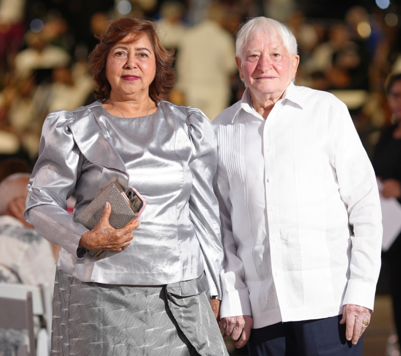 Milagros Pimentel y Eduardo Romero Cintrón.