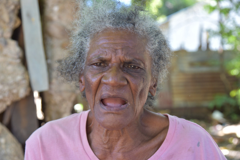 Doña Gladys Corniel espera la ayuda de "un buen corazòn" para tener la cena de Nochebuena.