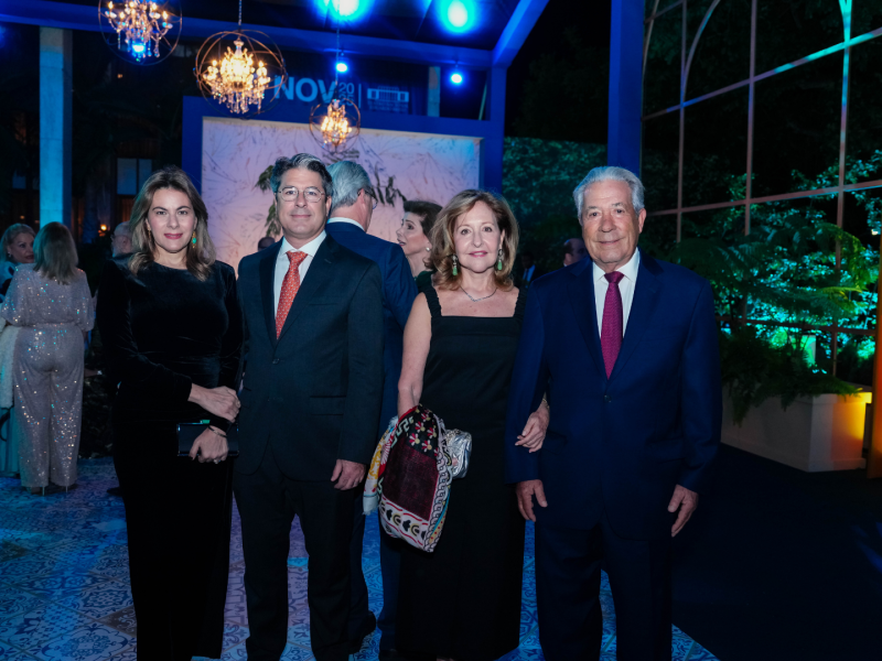 María Teresa de Blanco, Rafi Blanco, Betty Tejera de Blanco y Rafael Blanco Canto.